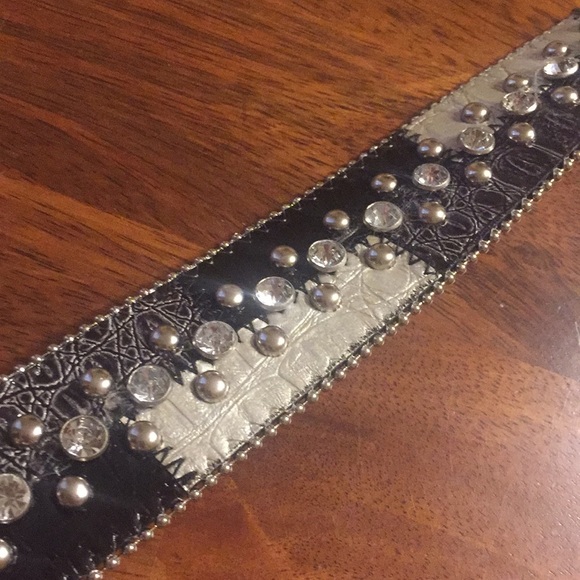 Guess Patchwork Belt - Picture 3 of 3